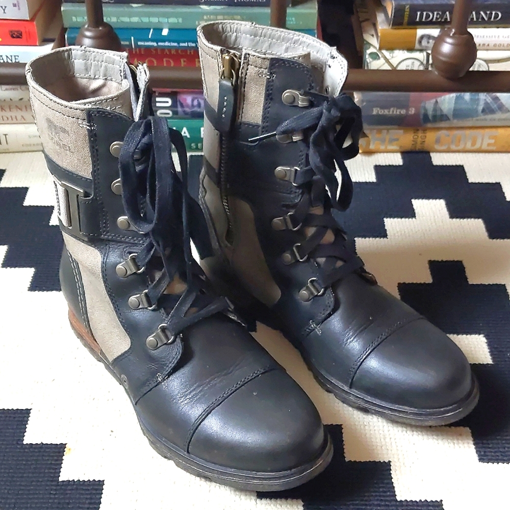 Sorel Major Carly Combat boot